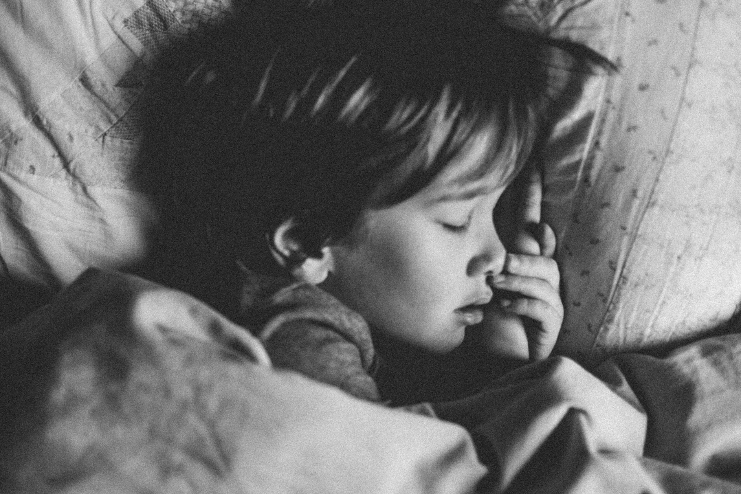 💤 Pourquoi mon enfant met-il autant de temps à s’endormir ?